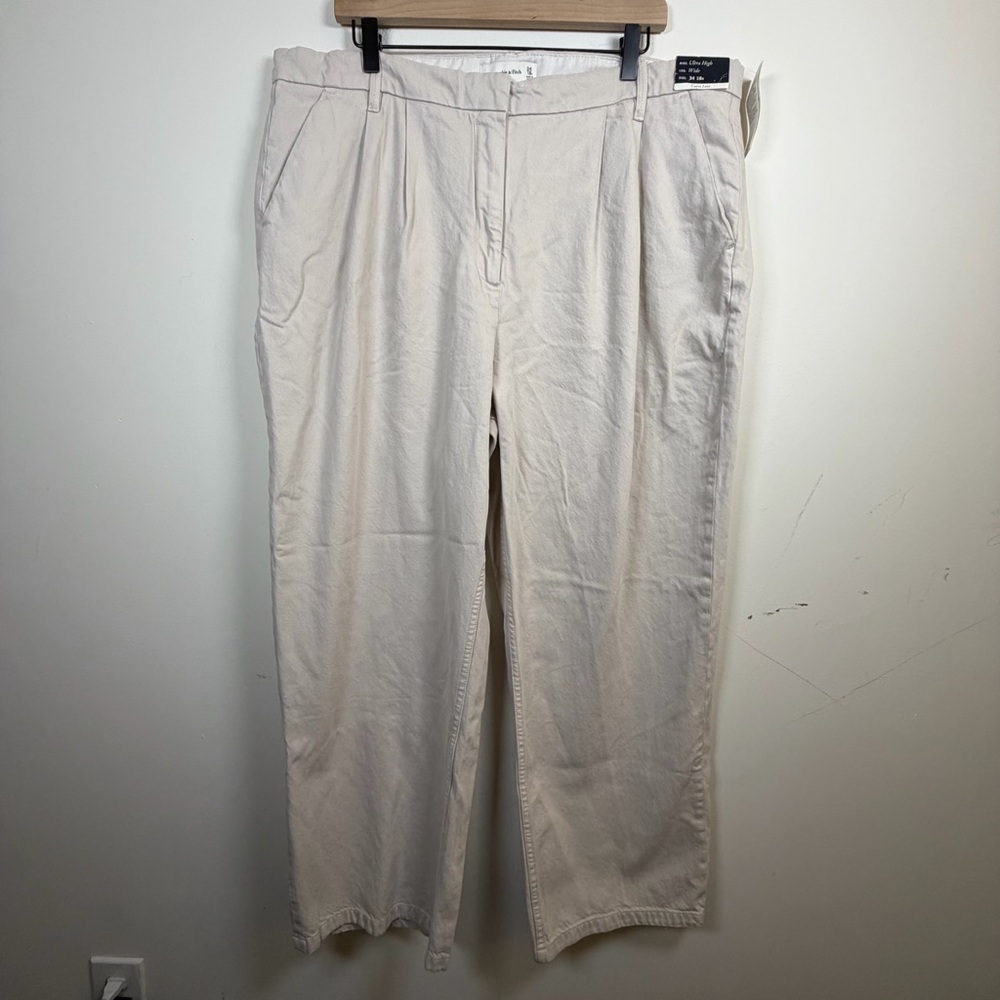 NWT Abercrombie And Fitch High Rise Wide Leg Cream Trousers Size 34/18R Pants - Picture 3 of 7